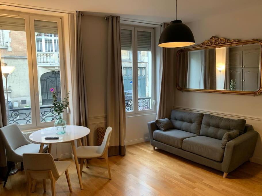 Apppartement Des Sacres De Reims Apartment Bagian luar foto